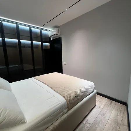 Apartment Centric